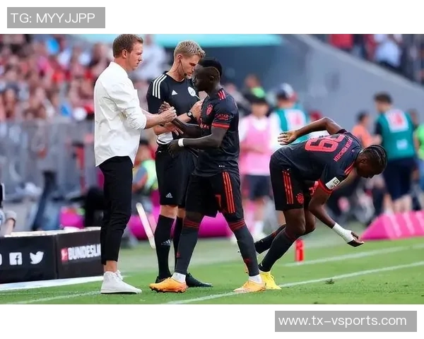 霍安说巴萨和切尔西上半场势均力敌，主持人：以为我们没看球吗？